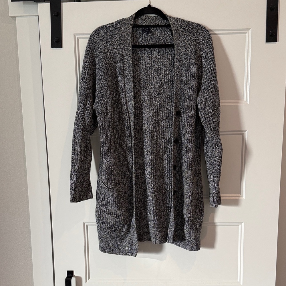 GAP Gray Knit Cardigan for Women